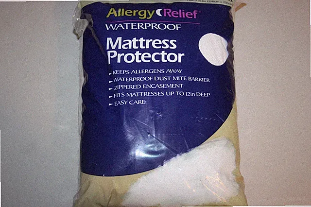 Allergy Relief Waterproof Mattress Protector, King Size, NEW, Aller-Ease