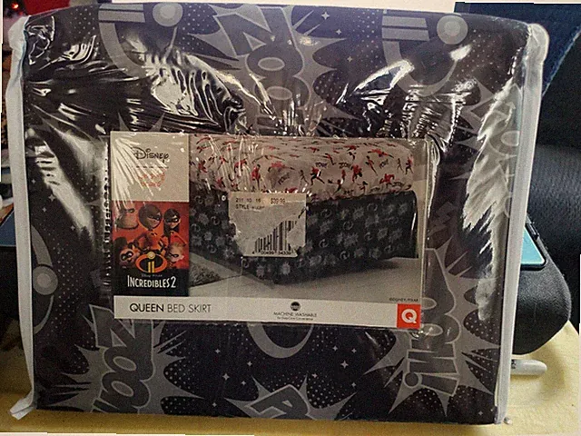 Disney - Pixar - Jumping Beans - Incredibles 2 -QUEEN Bed Skirt