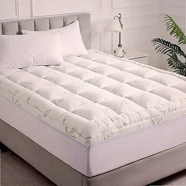 WhatsBedding Queen Mattress Topper, Soft Pillow Top Mattress Topper with Deep Po